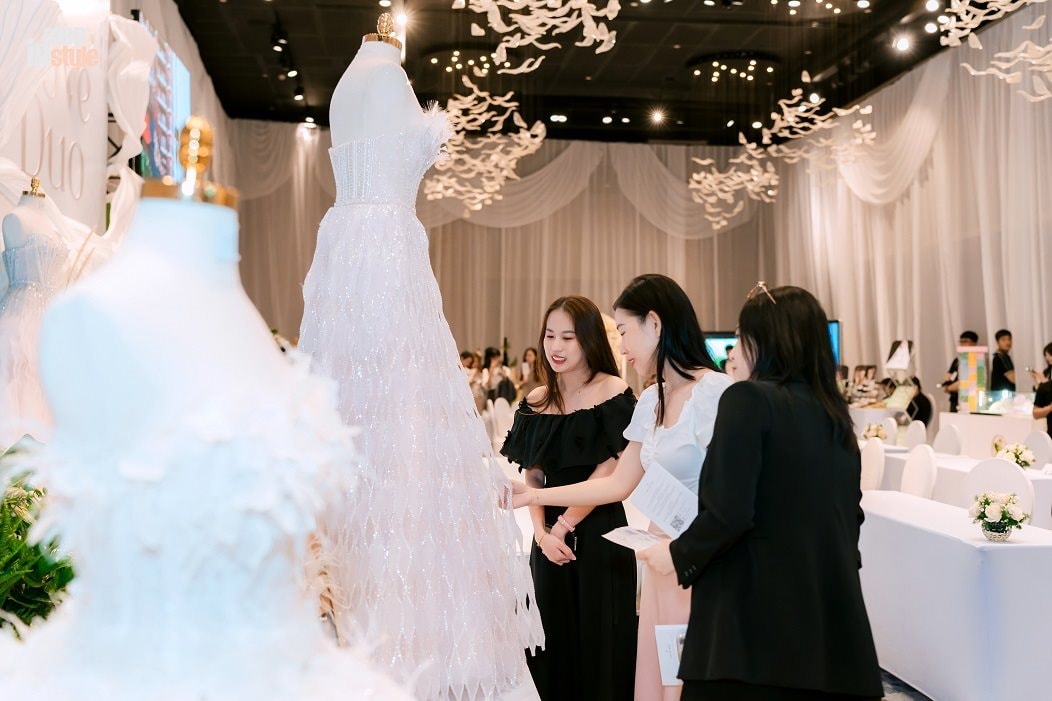 Chọn Váy Cưới Quảng Ngãi: Tìm Mẫu Váy Tự Tin Tỏa Sáng Ngày Cưới