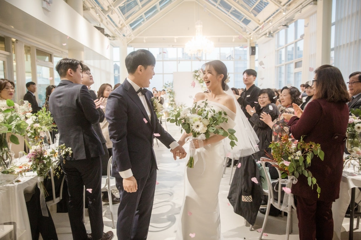 Mẫu Váy Cưới Nào Phù Hợp Với Bạn? Hãy Cùng Khám Phá Tại Quảng Ngãi