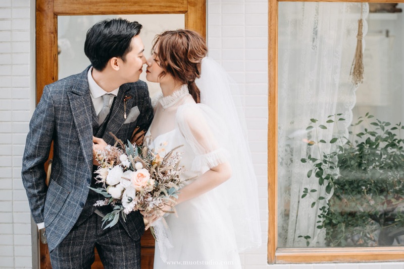 Tận Hưởng Ngày Cưới Tuyệt Vời Với Váy Cưới Quảng Ngãi Được Thiết Kế Đặc Biệt